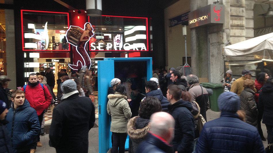 Entrance to a shopping mall